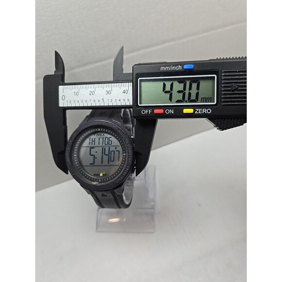 Timex Ironman Essential 30 Digital Watch WR 100M Indiglo Chronograph New Battery - Picture 5 of 11